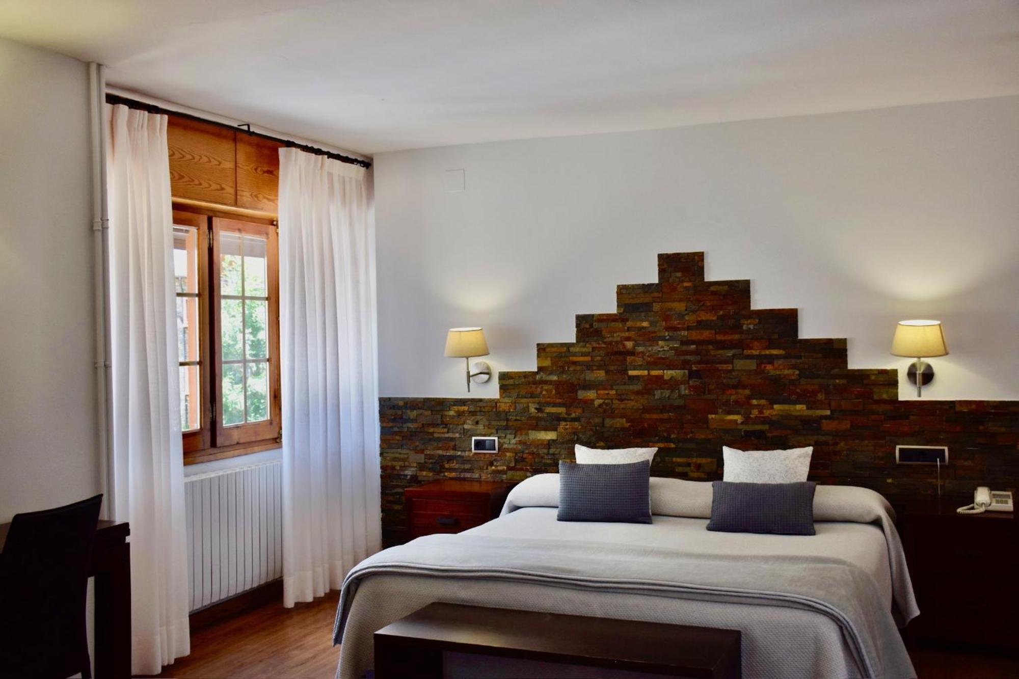 Hotel L'Auet Эрильяваль Экстерьер фото
